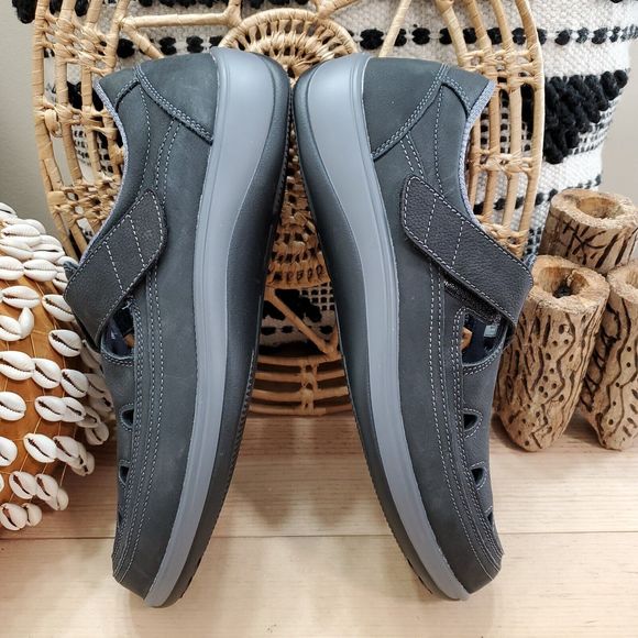 EUC Orthofeet Serene 891 Shoes Nubuck Leather Black T-Strap Comfort 10D Wide - Picture 4 of 13